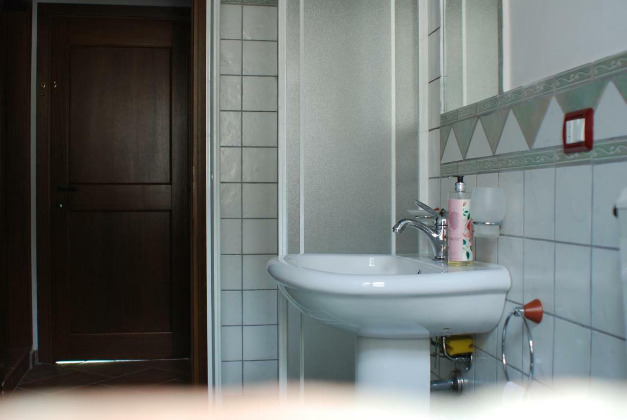 Casa Vinto Hotel Cagli Ngoại thất bức ảnh
